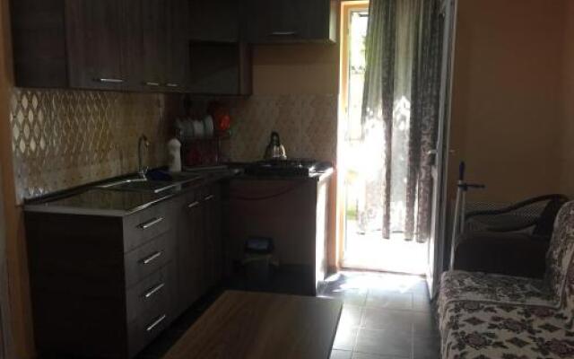 Dom V Batumi Dlia Otdykha