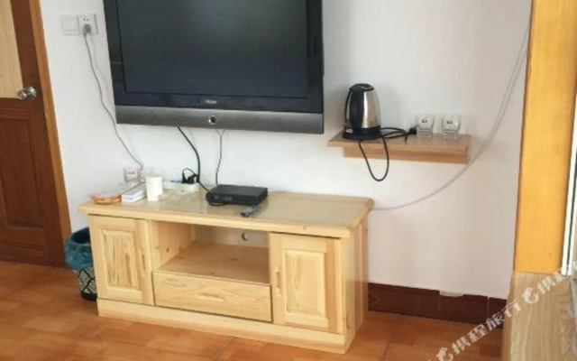 Youjia Qiju Hostel