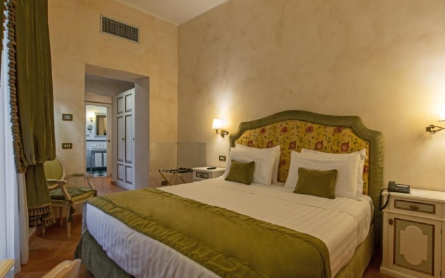 Executive Double room (full double bed)