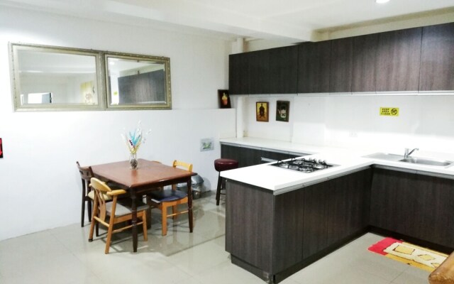 87 Guesthouse