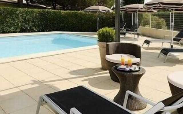 Logis Hôtel Le Mistral - Restaurant - Montélimar sud