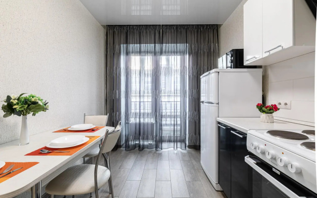 Comfort apartments on Razvedchik Akhmerova Street 5