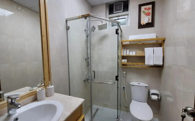 Camphor Hotel