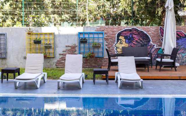 Mene City Hotel