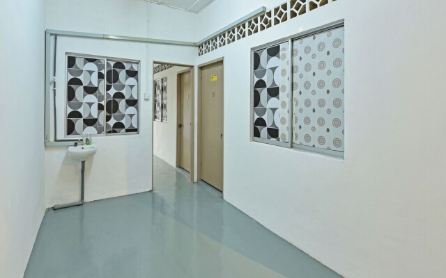 OYO Home 90830 S Homestay