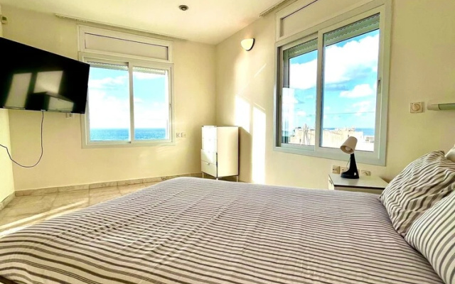 Luxurious Sea View 3BR Pool Spa and Gym