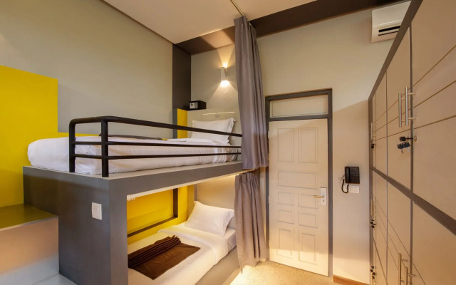 The Twizt Lifestyle Hostel & Hotel