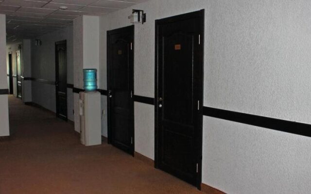 Ayir Hotel