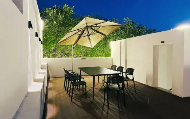 Shisanli Homestay (Lijingmen Luoyi Ancient City Branch)