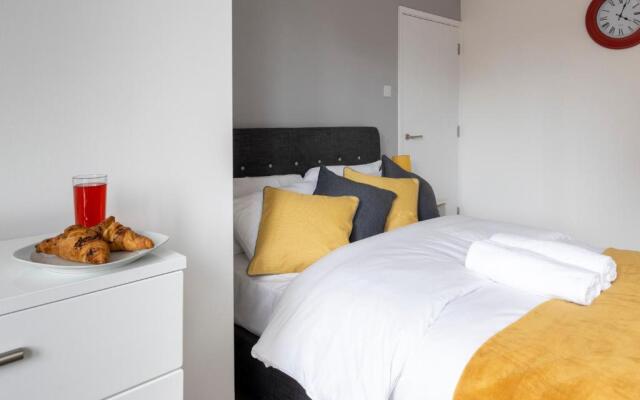Leicester Luxury Apartment - S05