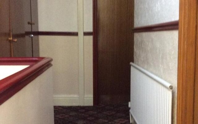 Shazron Guest House