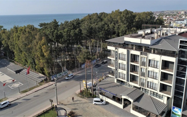 Elada Luxury Otel