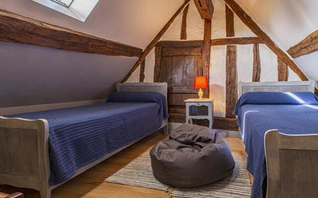 Gîte Cour-Cheverny, 4 pièces, 9 personnes - FR-1-491-220