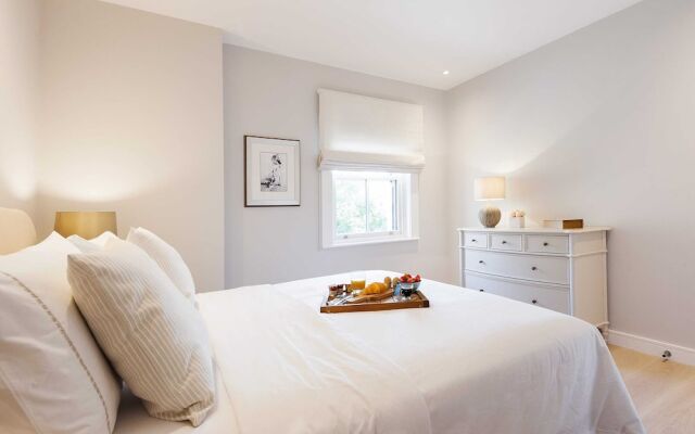 The Old Brompton Nest