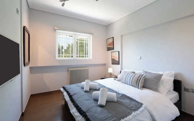 Seaside 2 bedrooms apartment in Glyfada