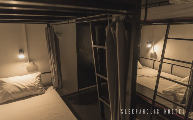 Sleepaholic Hostel