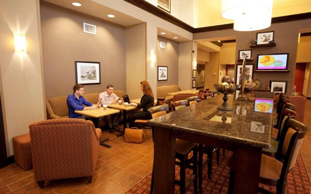 Hampton Inn & Suites Seattle/Kent,WA
