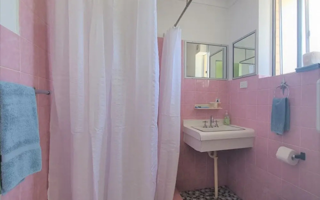 Mollymook Ocean View Motel Reward Long Stays - Over 18's Only