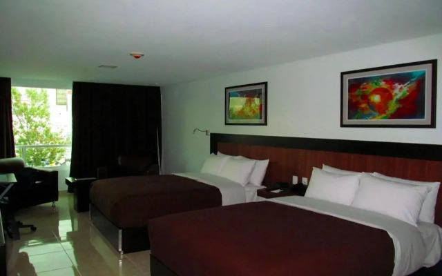 Hotel & Suites PF