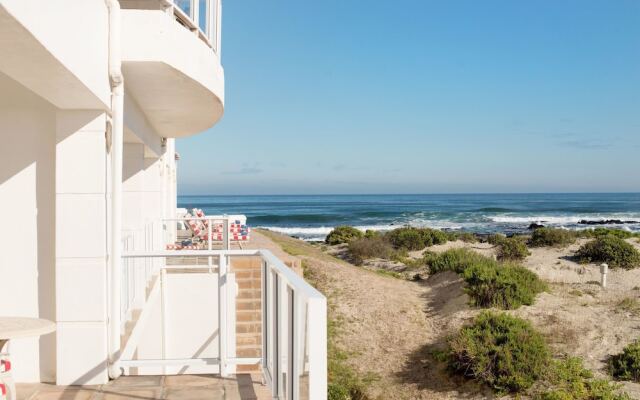 Oystercatcher Lodge