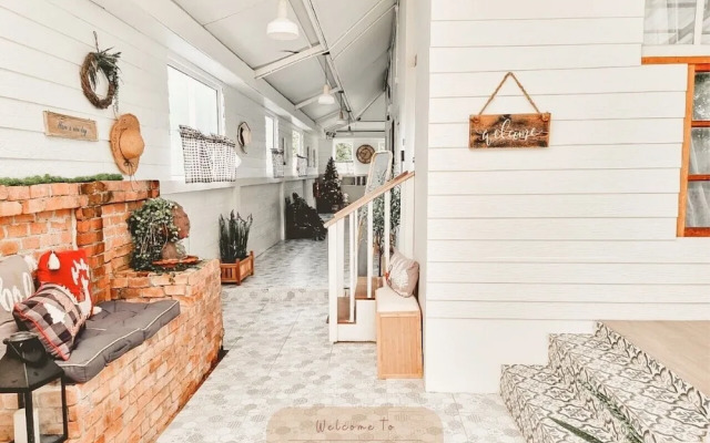 Little Latte House