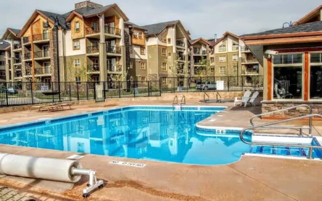 AMAZING 3Br Condo | Heated Pool & Hot Tub | Hm Theatre | Fire Table | Pool Table