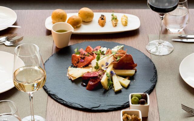 AC Hotel by Marriott Wroclaw