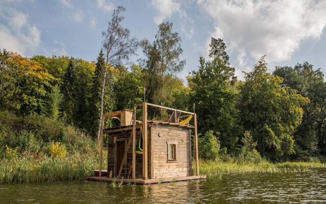 Pływający Domek
