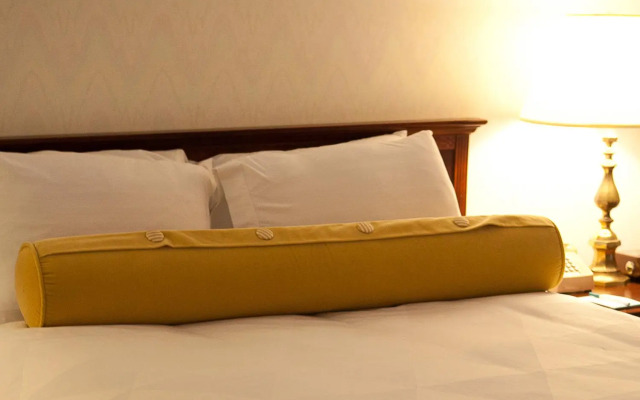 Coral Reef Inn & Suites