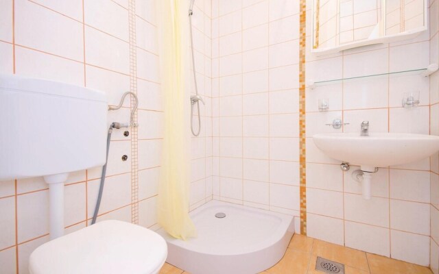 Stunning Home in Sevid With Wifi and 4 Bedrooms