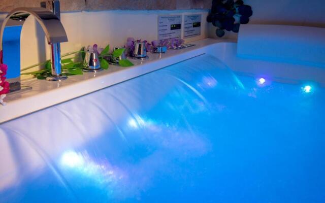 Historia Vitiello: The First Experience Suite