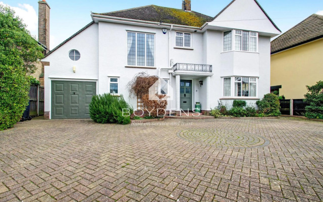 The Avenues, Frinton on Sea