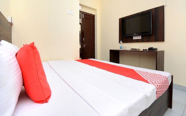 OYO 28179 Ambay Guest House