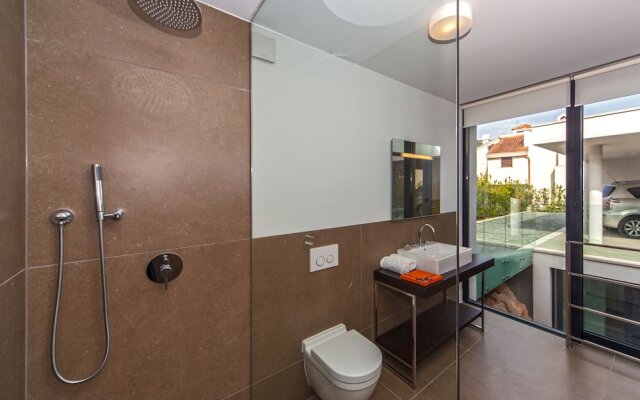 Golden Rays Luxury Villas