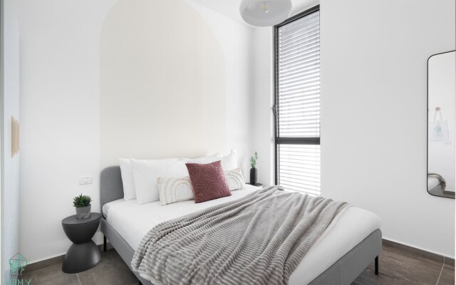 White city Eclectic design Apartments