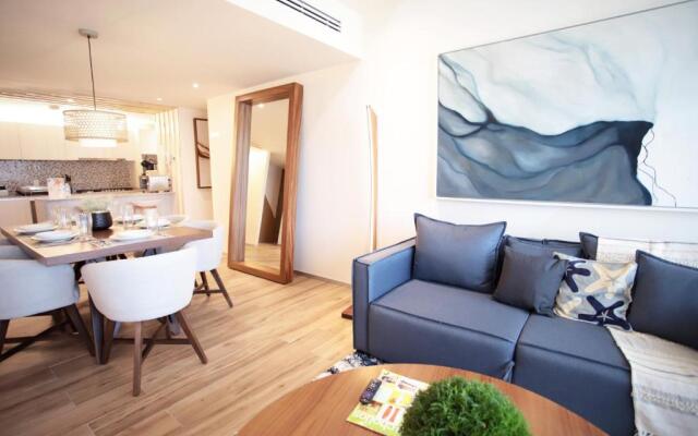 LatitudLuxe apartment in Providencia with pool and gym