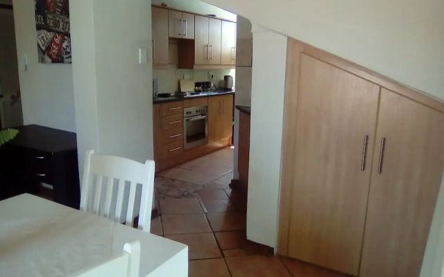 Elegant Upstairs Apartment