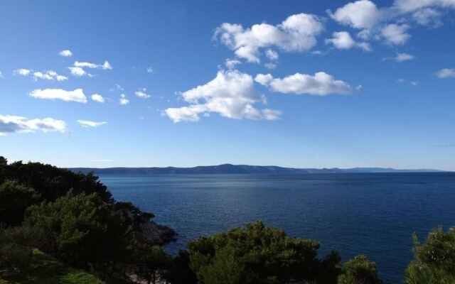 Ivi - 100 m From Pebble Beach - A3