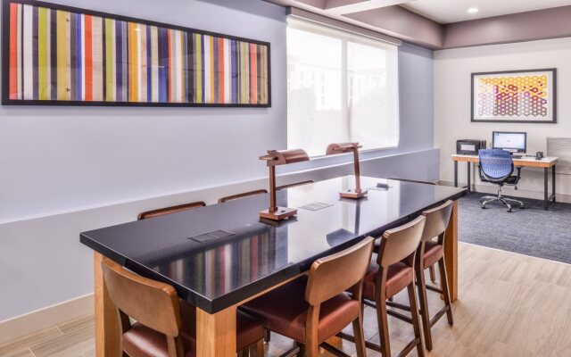 Holiday Inn Express Burlington by IHG