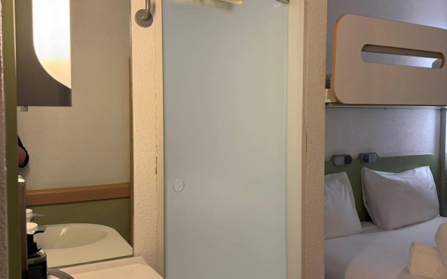 ibis budget Leeds Centre Crown Point Road