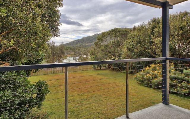 Anchor Down at Hat Head