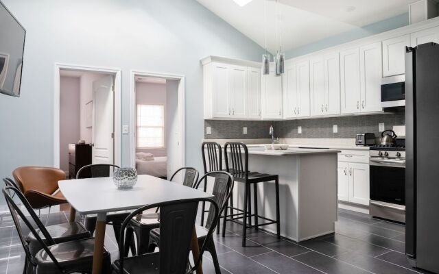 Giles Ave 6 Bedroom Gem