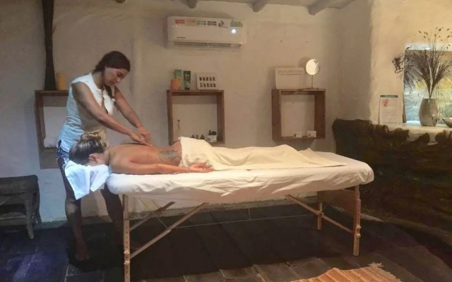 ME Hotel in Montañita Estates