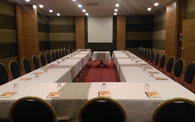 Lonicera Resort & Spa Hotel