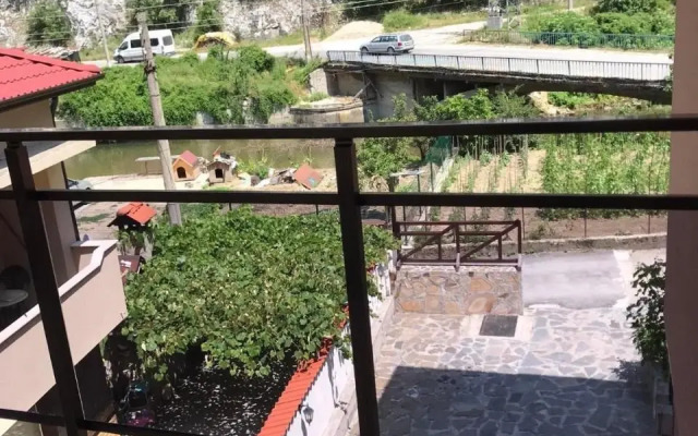Viktoria Paradise