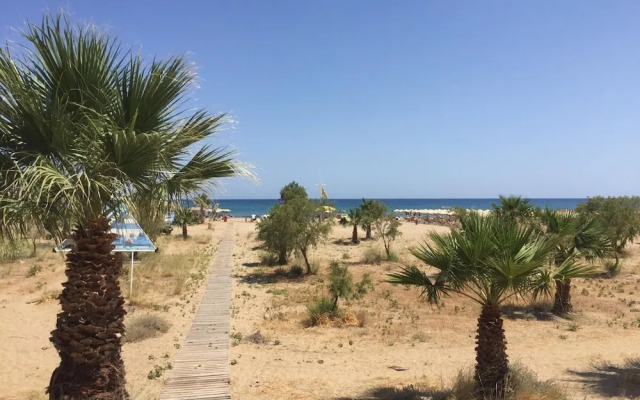 Erieta sea View Apartment 50m From the Beach