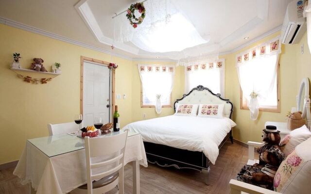 Yellow star Pension