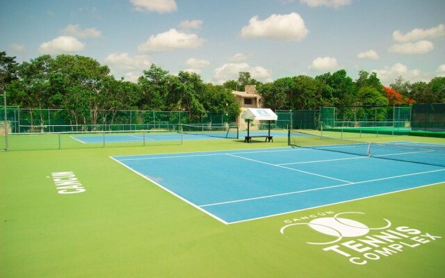 Cancun Tennis Inn