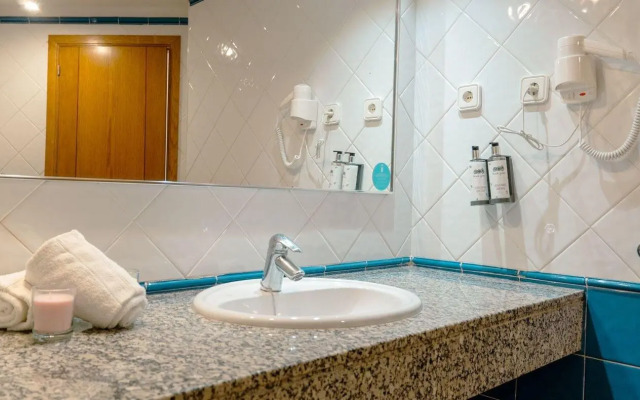 Azuline Hotel - Apartamento Rosamar