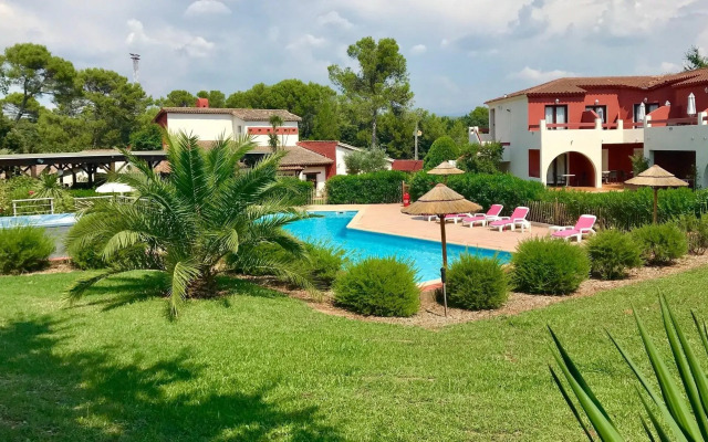 Les Pins Blancs de Provence